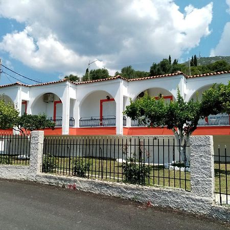 Villa Nikitas Парга Екстериор снимка